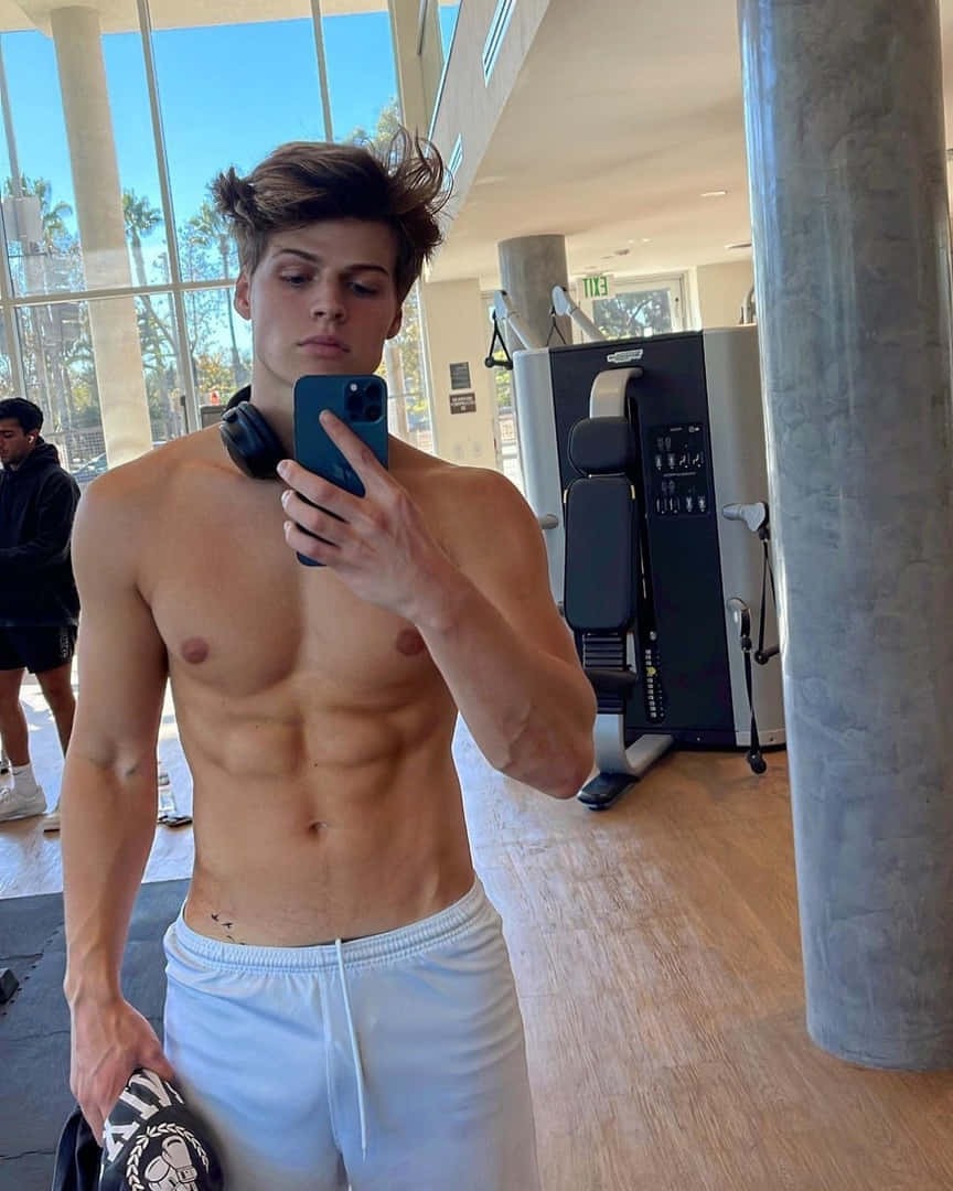 Fit Young Man Gym Selfie Wallpaper WallpapersOK