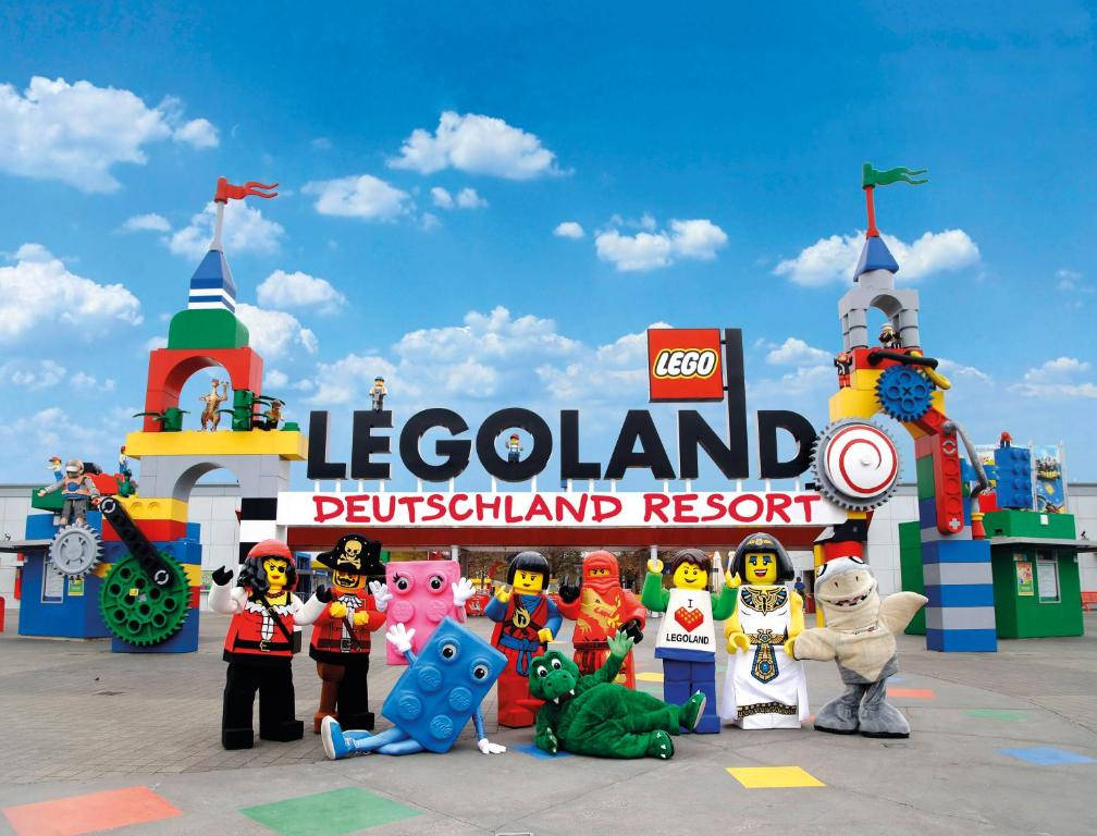 A Dazzling Day At Legoland Deutschland Resort Wallpaper