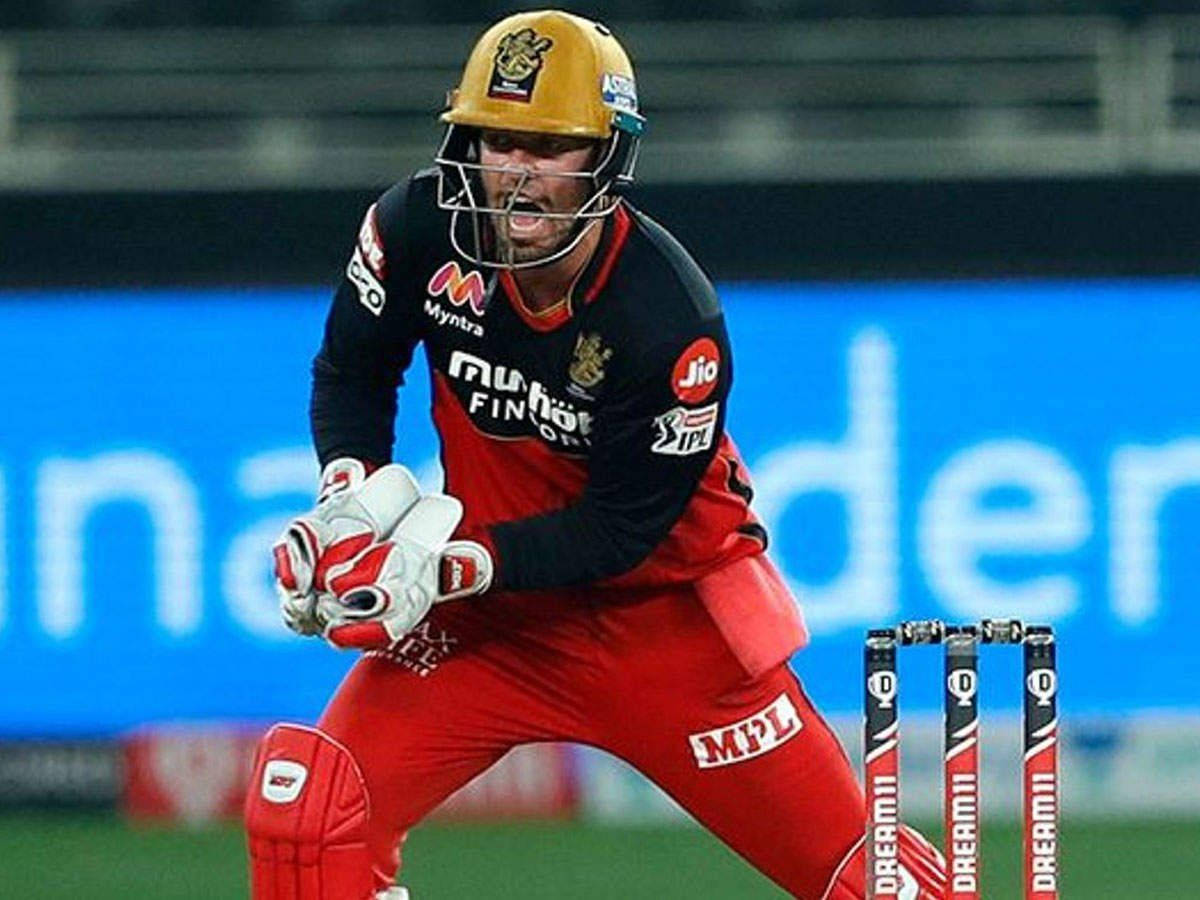 Ab De Villiers In Rcb Gear During An Ipl T20 Match Wallpaper