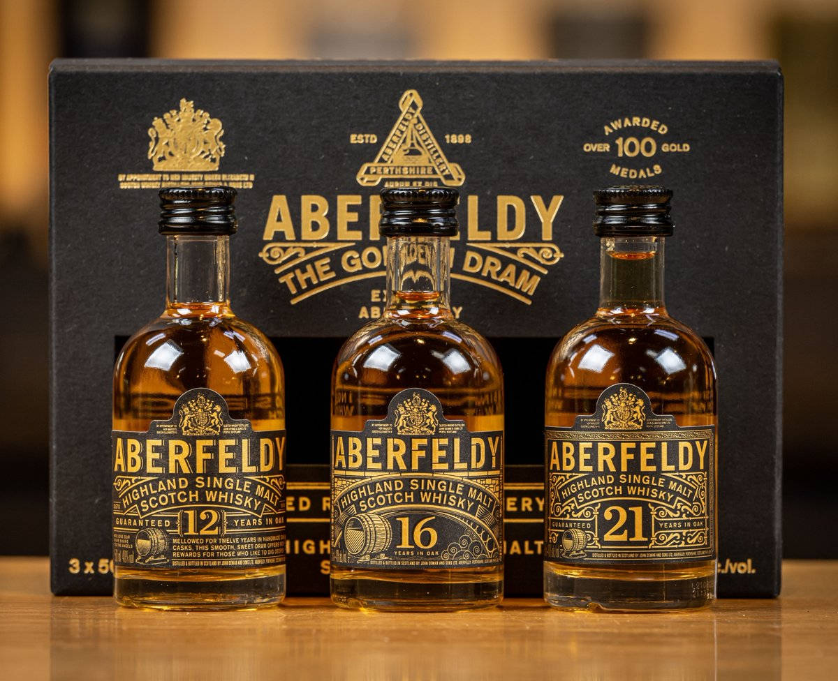 Aberfeldy Three Bottles Wallpaper