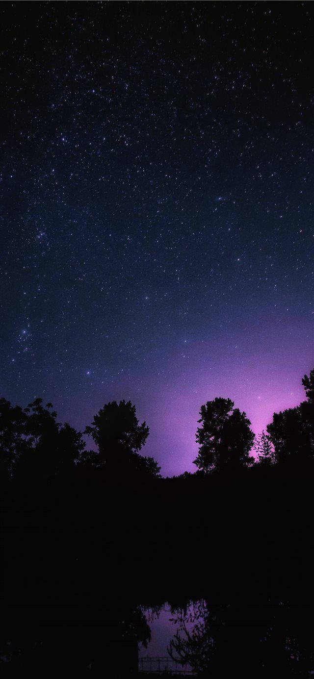 Aesthetic Iphone X Dreamy Night Sky Wallpaper