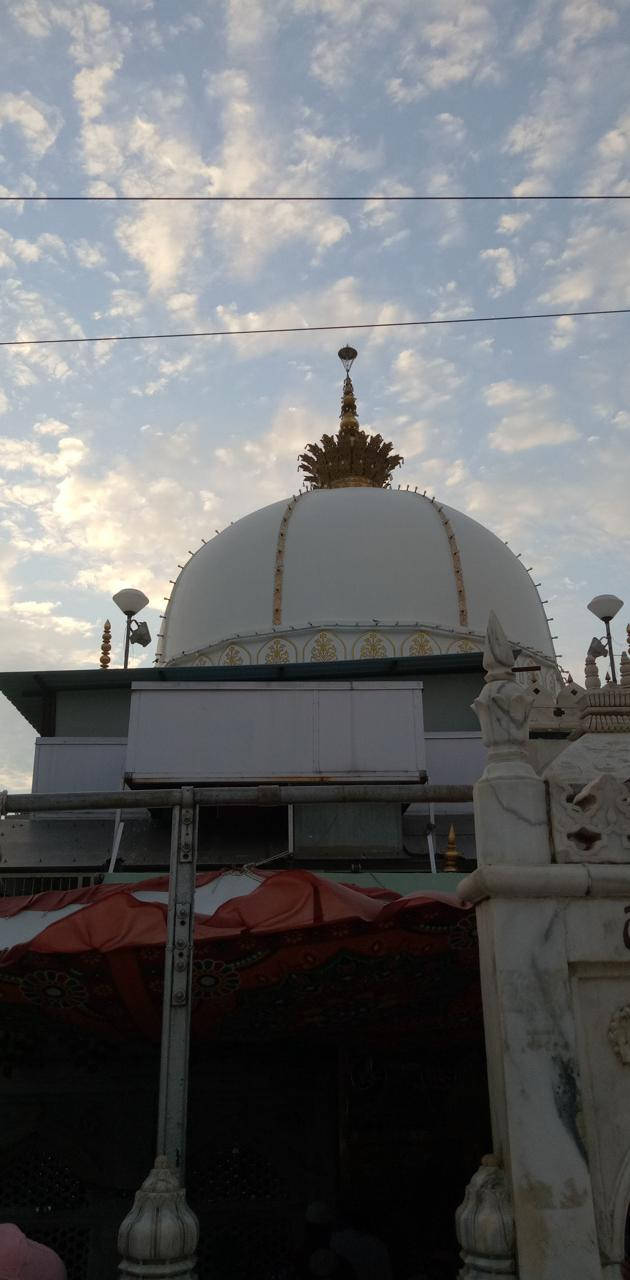 Ajmer White Dome Wallpaper