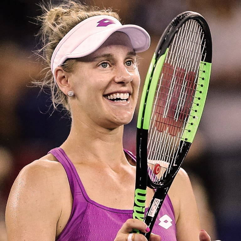 Alison Riske-amritraj With Purple Tank Top Wallpaper