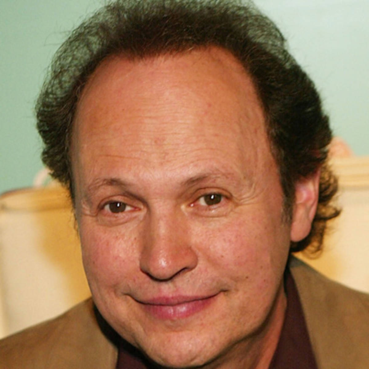 American Actor Billy Crystal Close Up Shot Wallpaper