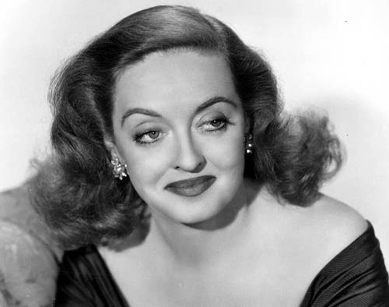 American Actress Bette Davis Wallpaper