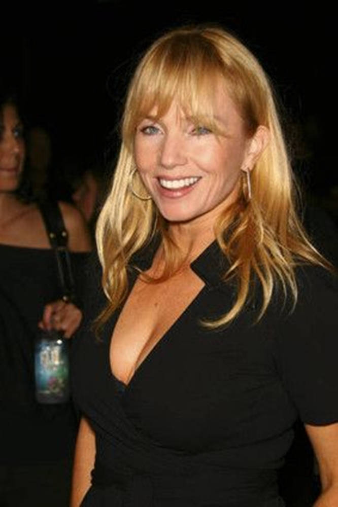 American Actress Rebecca De Mornay Fashion Week Wallpaper