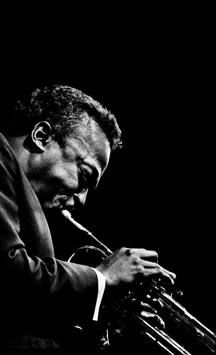 American Composer Miles Davis Wallpaper