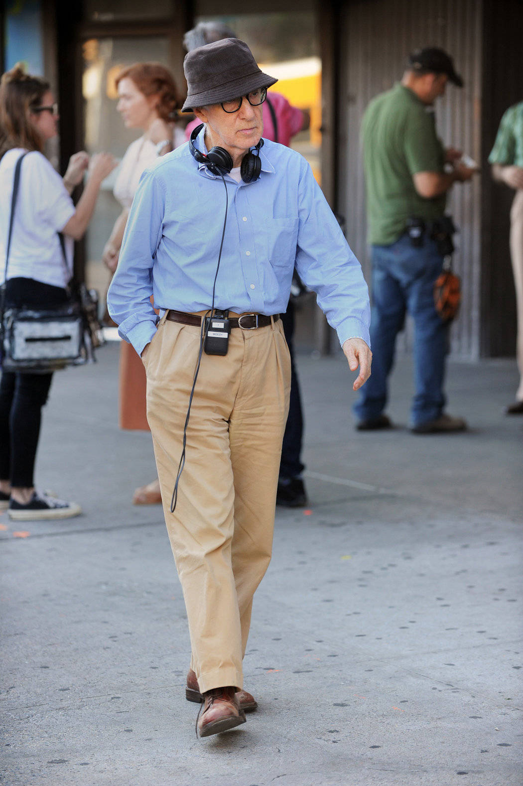 American Filmmaker Woody Allen Random Sighting In New York Wallpaper