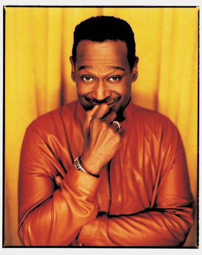 American Male Artist Luther Vandross Wallpaper