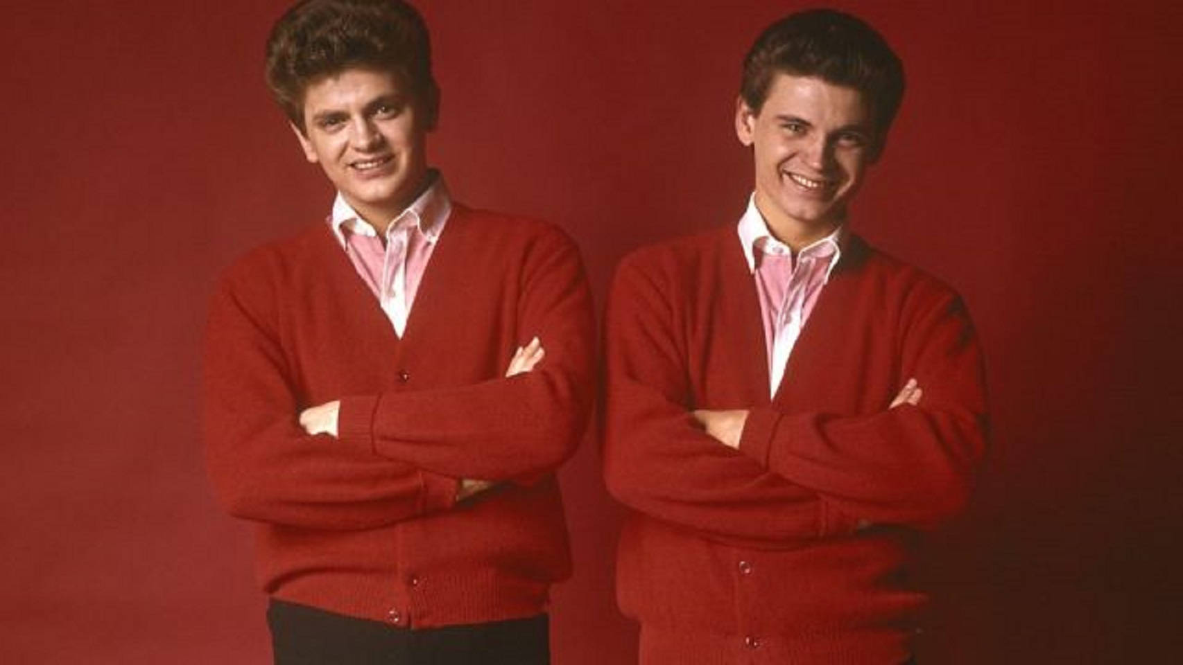 American Rock Duo Everly Brothers Studio Portrait Wallpaper