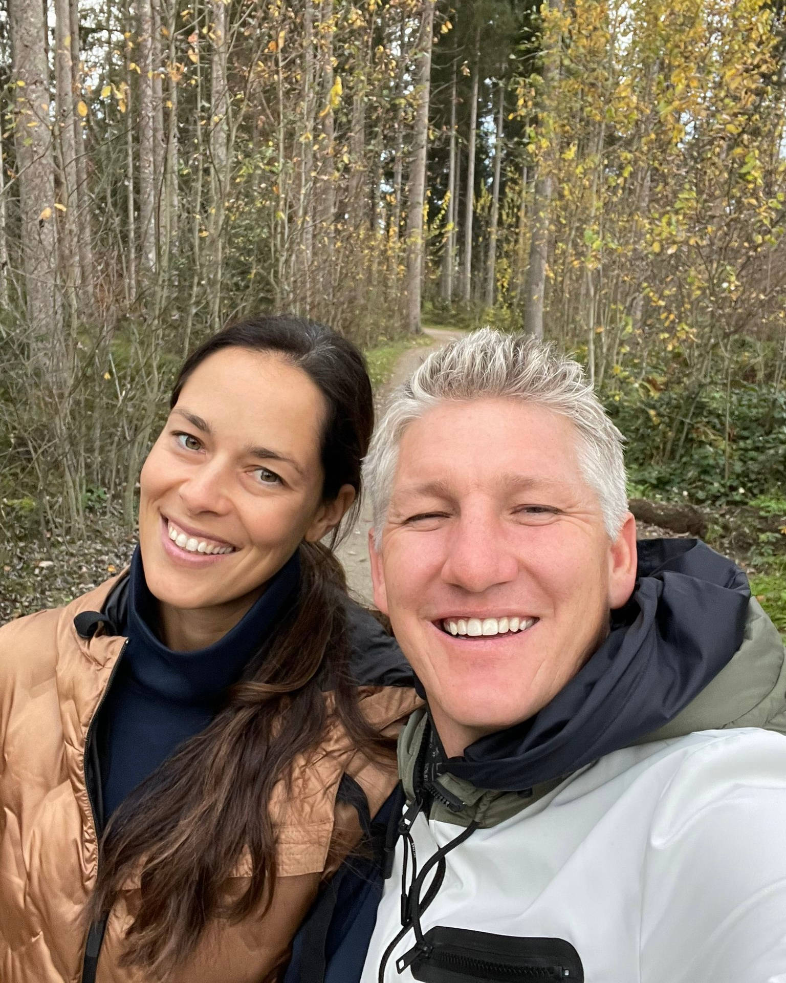 Ana Ivanovic And Her Husband On Vacation Wallpaper