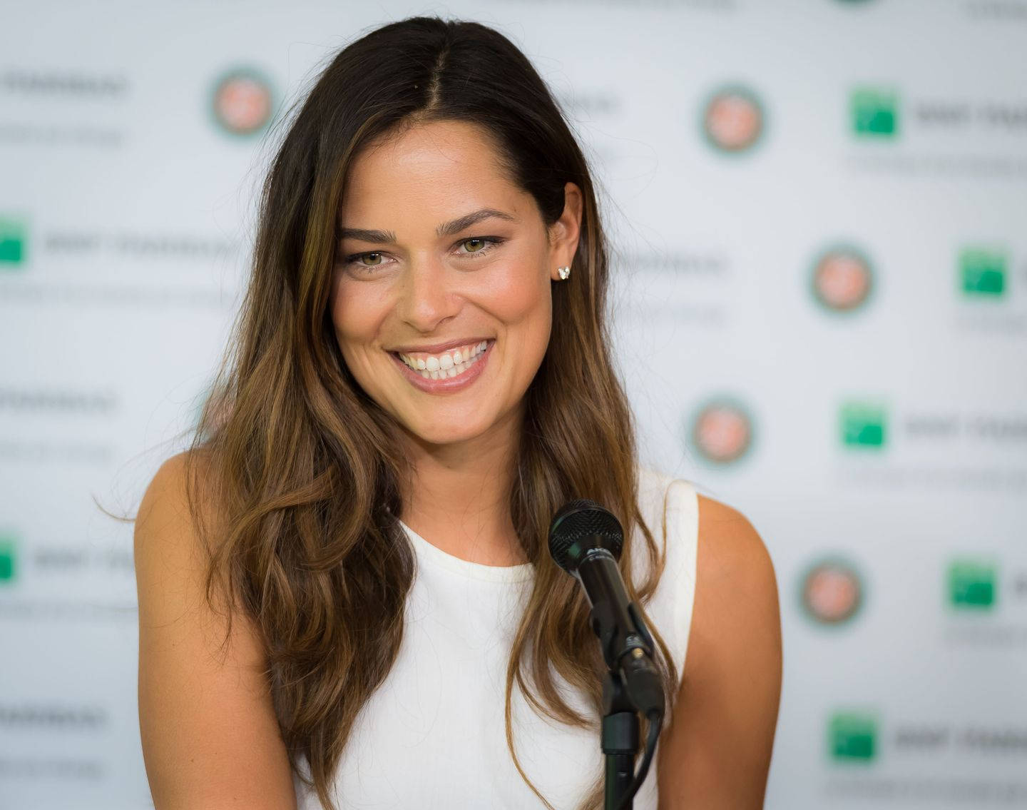 Ana Ivanovic Interview Wallpaper