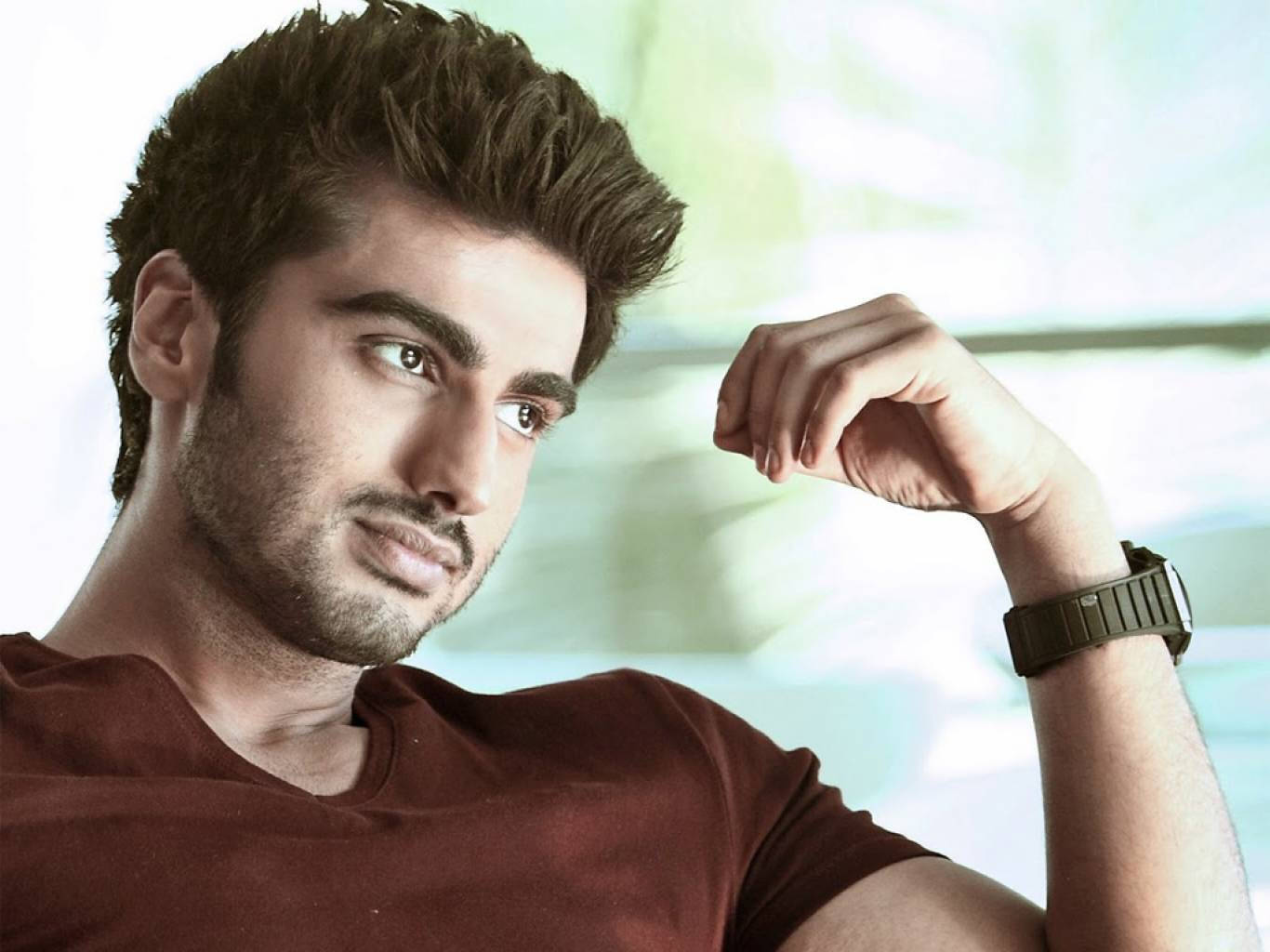 Arjun Kapoor Side Profile Wallpaper