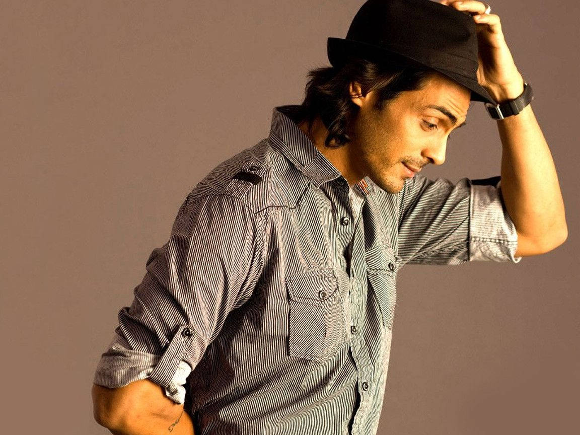 Arjun Rampal With Fedora Hat Wallpaper