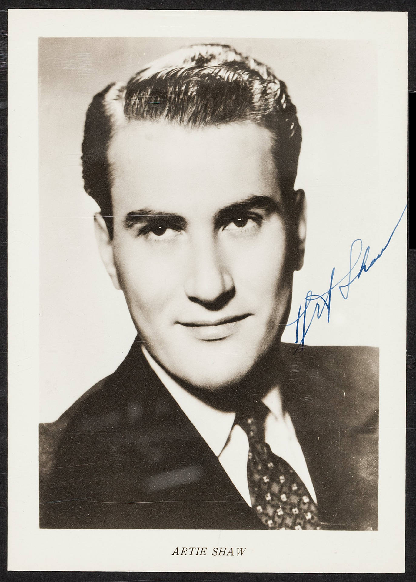 Artie Shaw Portrait With Signature Wallpaper