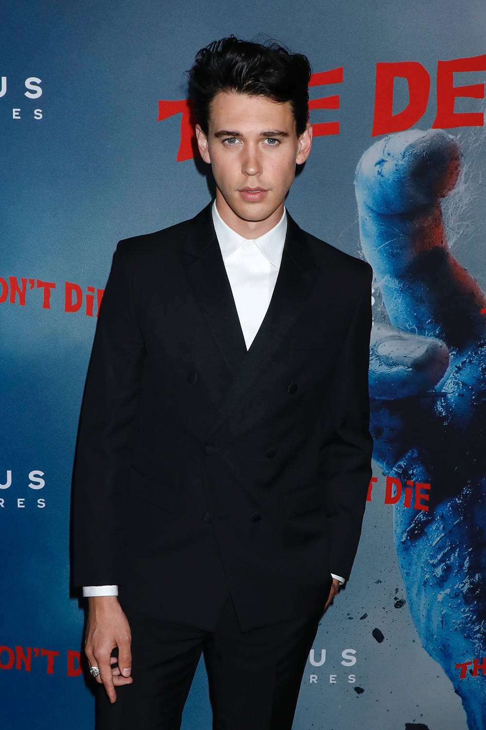 Austin Butler Dead Don't Die Wallpaper