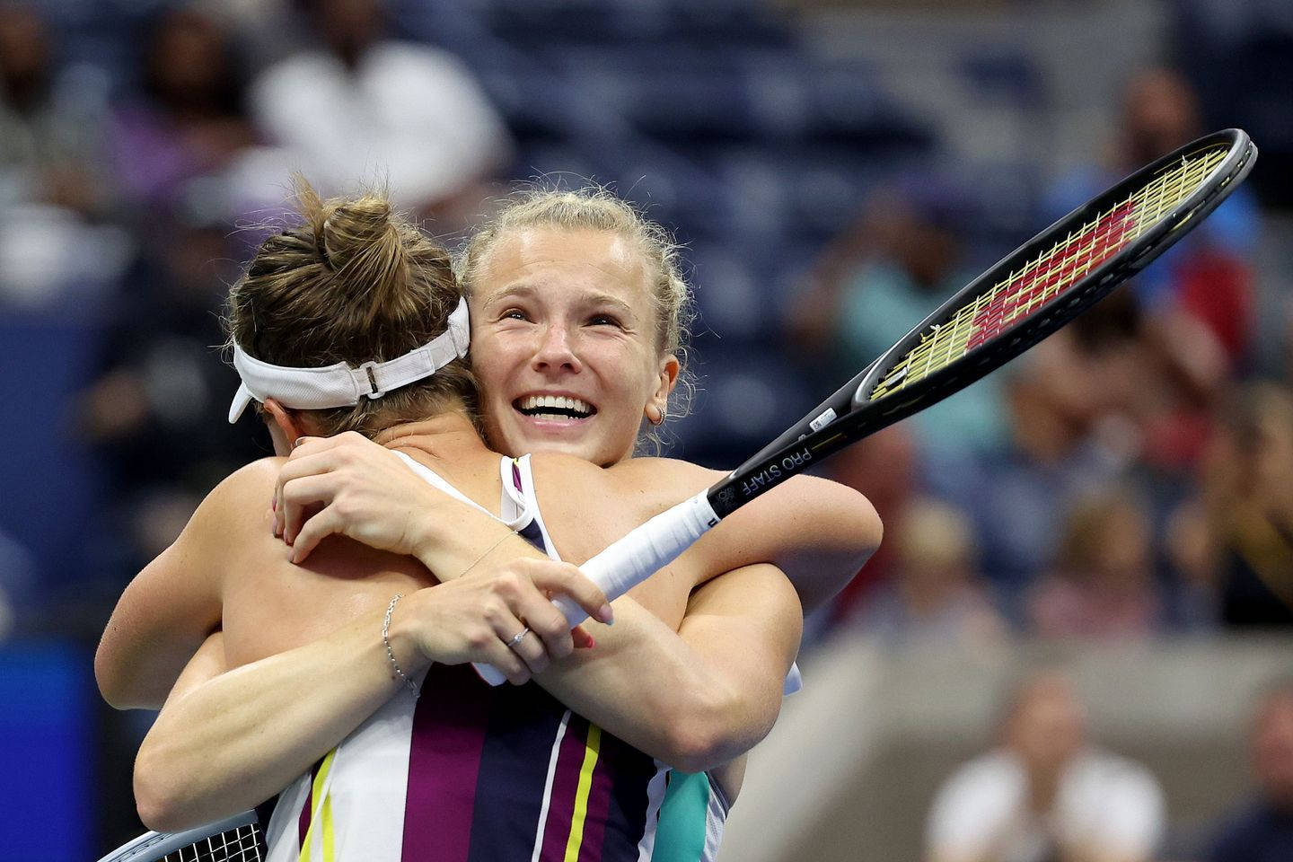 Barbora Krejcikova Hugging Katerina Siniakova Wallpaper