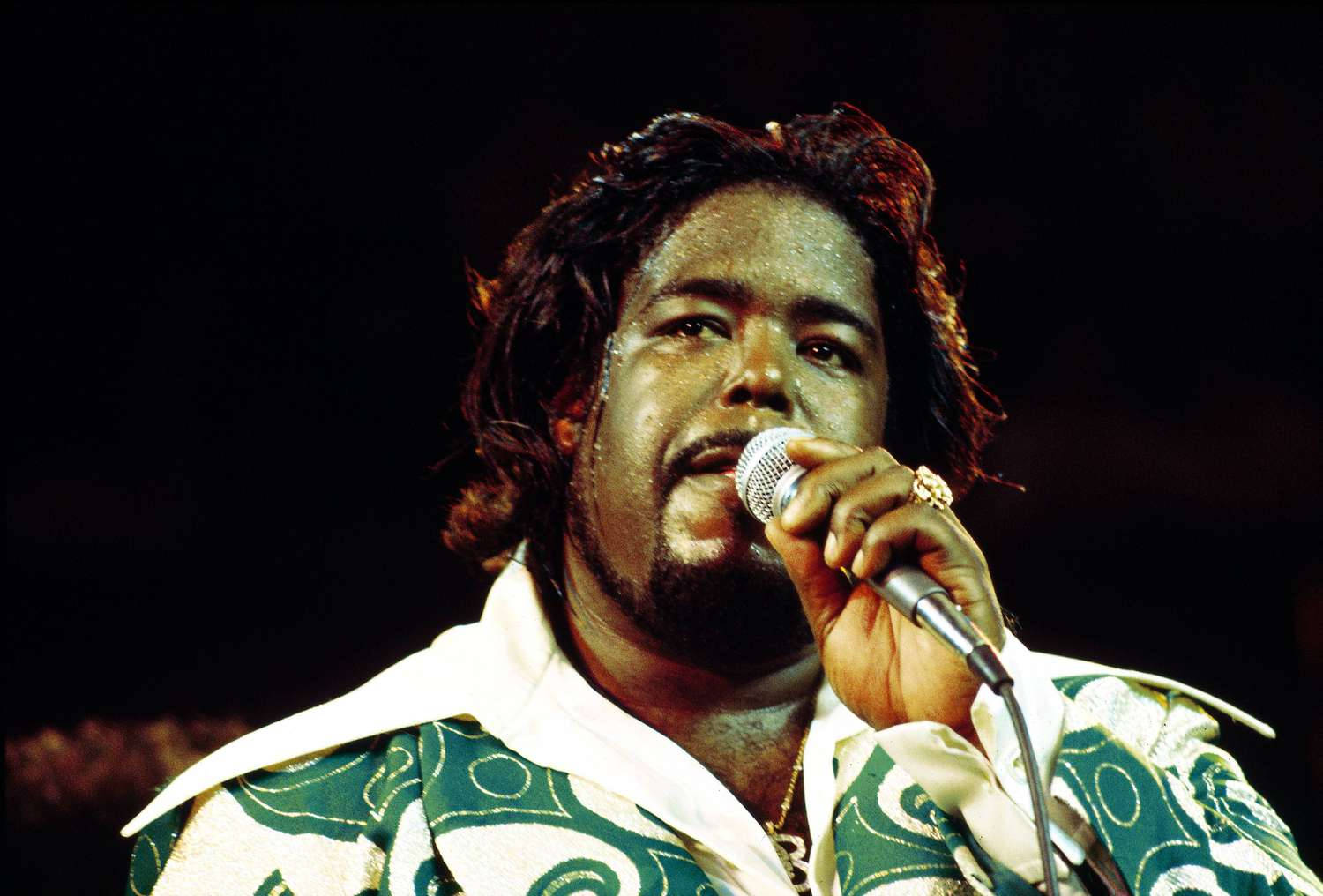 Barry White Fierce Look Wallpaper