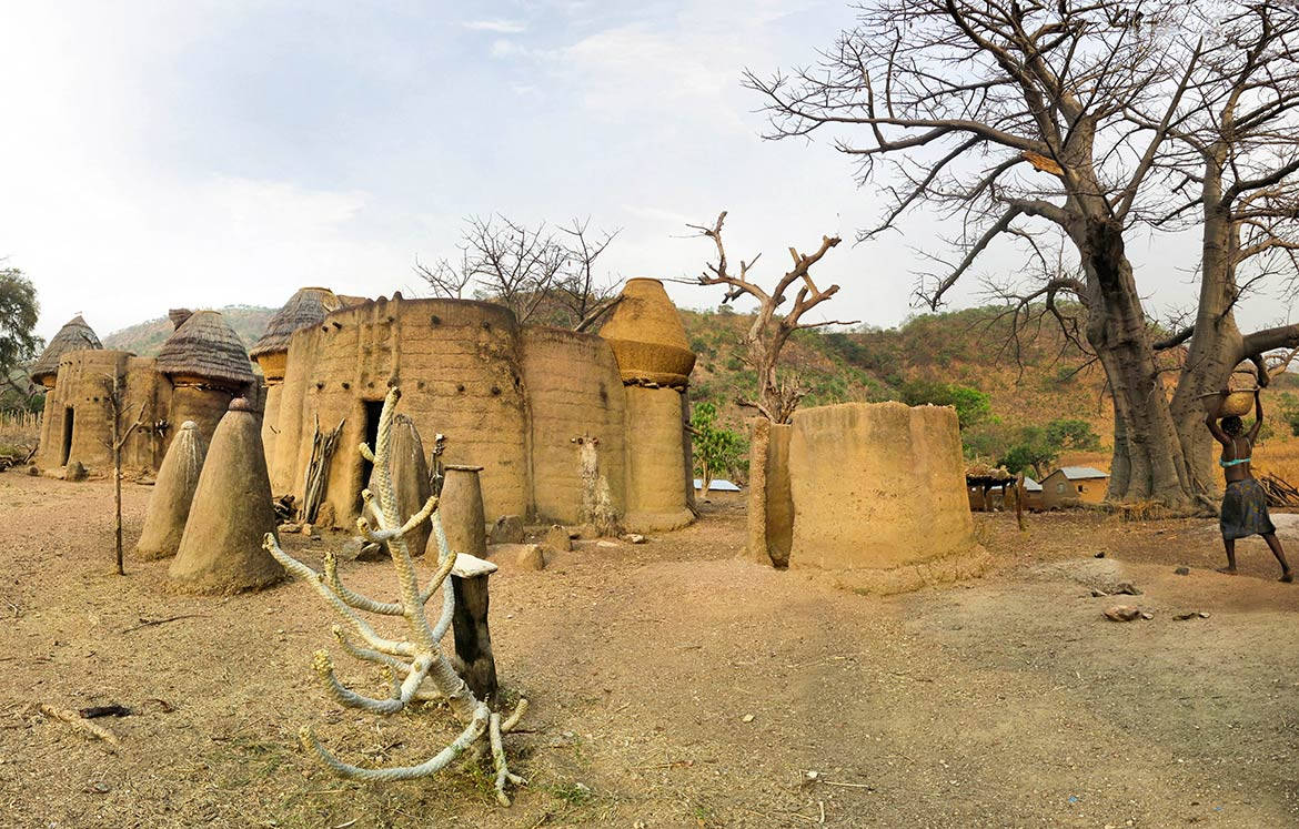 Benin Community Grounds Wallpaper