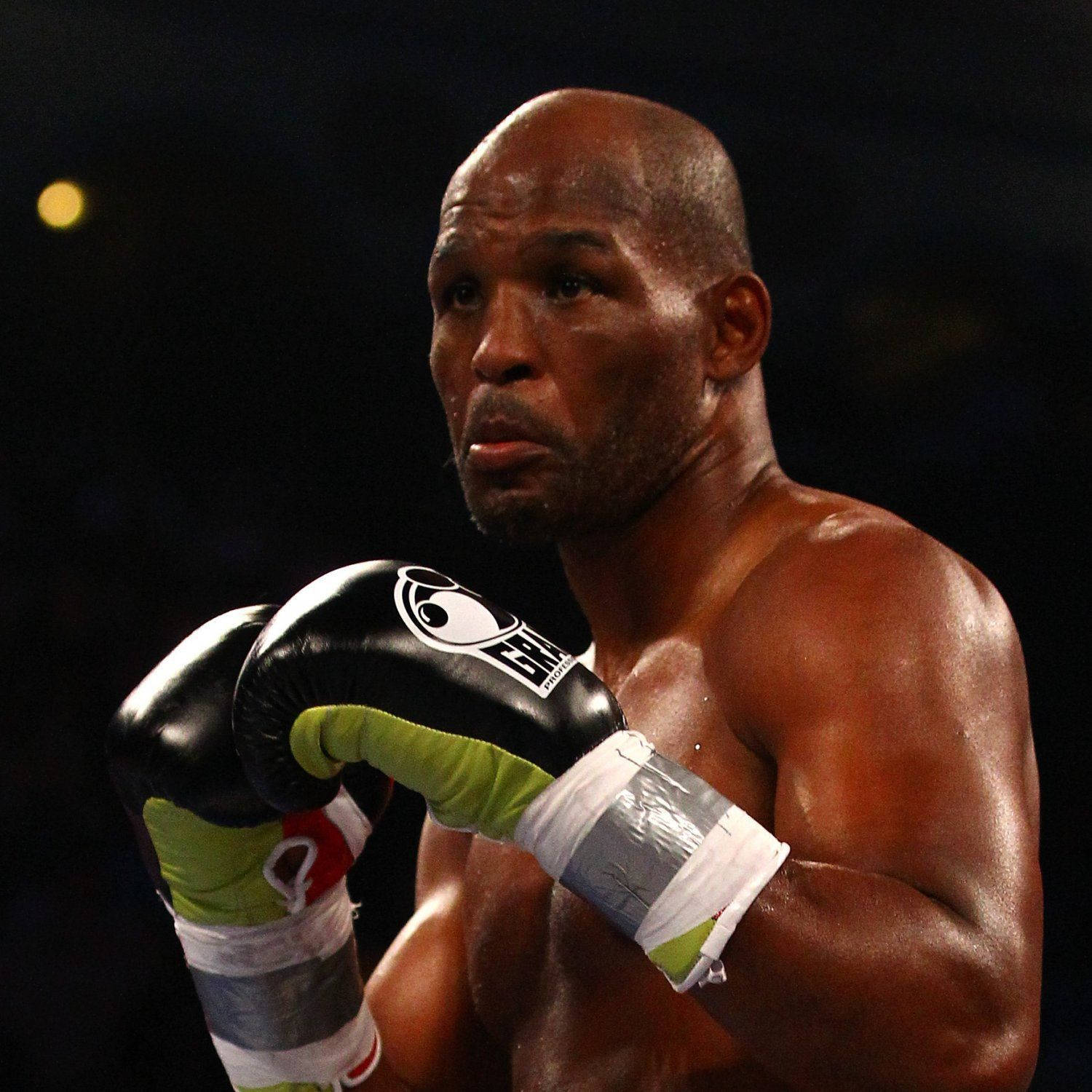 Bernard Hopkins In Black And Green Gloves Wallpaper