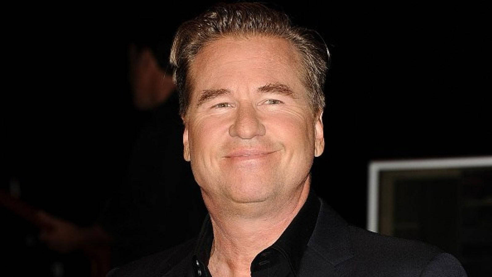 Best Hollywood Actor Val Kilmer Wallpaper