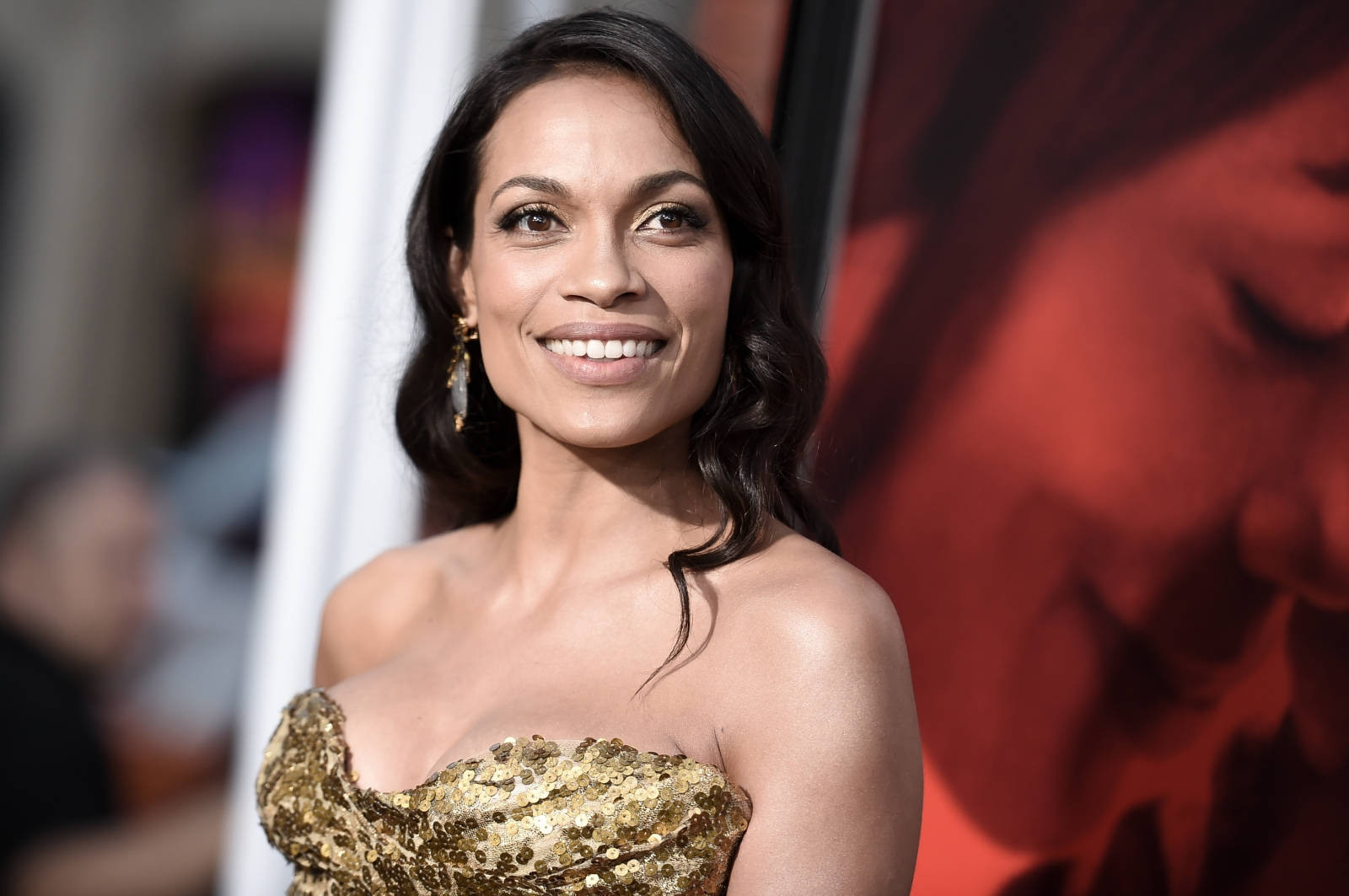 Best Movie Star Rosario Dawson Wallpaper