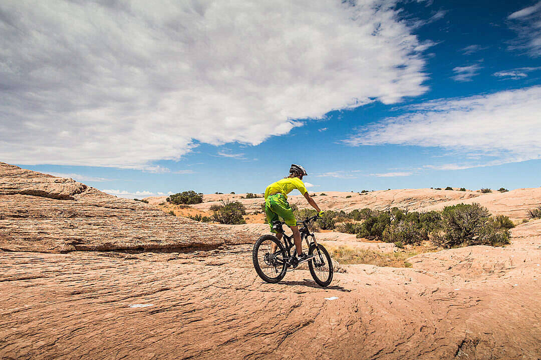 Bike Lover In The Desert Wallpaper