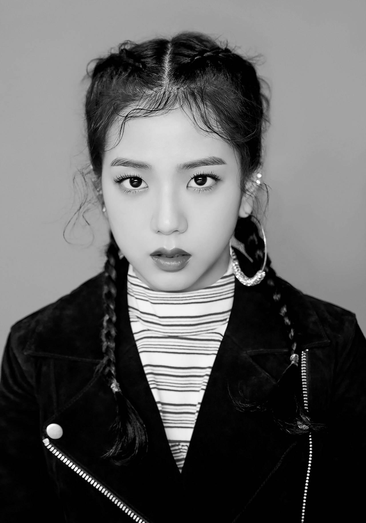 Black And White Braided Jisoo Cute Wallpaper