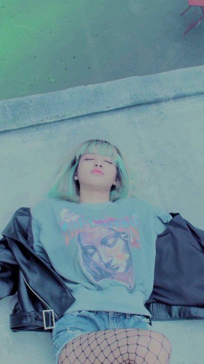 Blackpink Lisa Lying On The Pavement Wallpaper