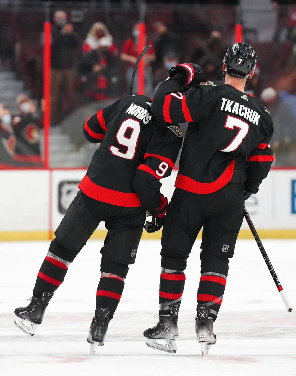 Brady Tkachuk With Josh Norris Wallpaper