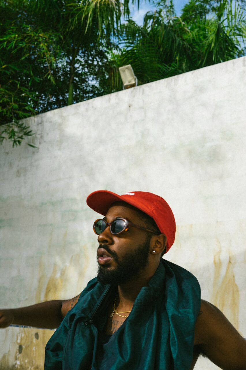 Brent Faiyaz Red Cap Wallpaper