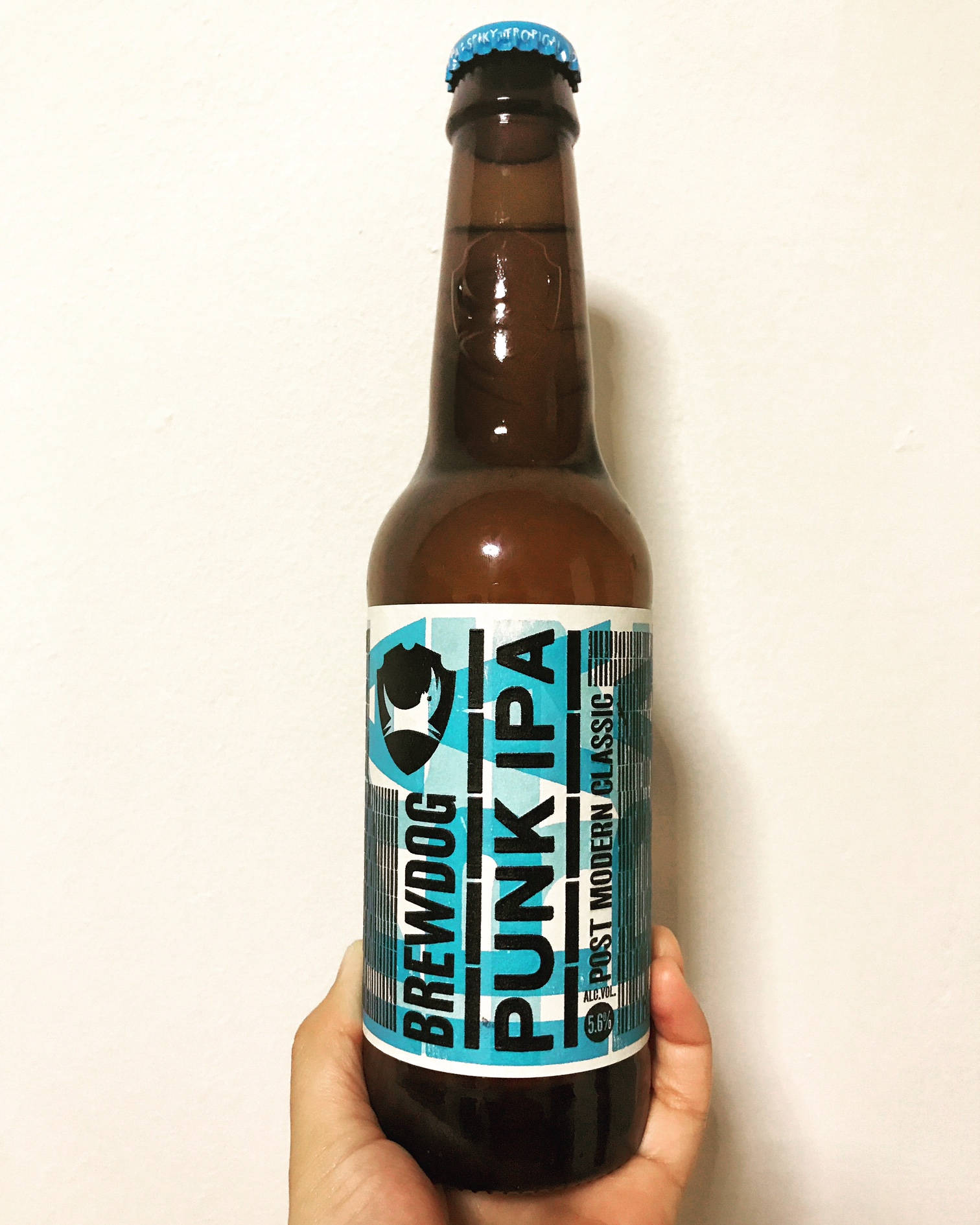 Brewdog Punk Ipa Beer Bottle Wallpaper