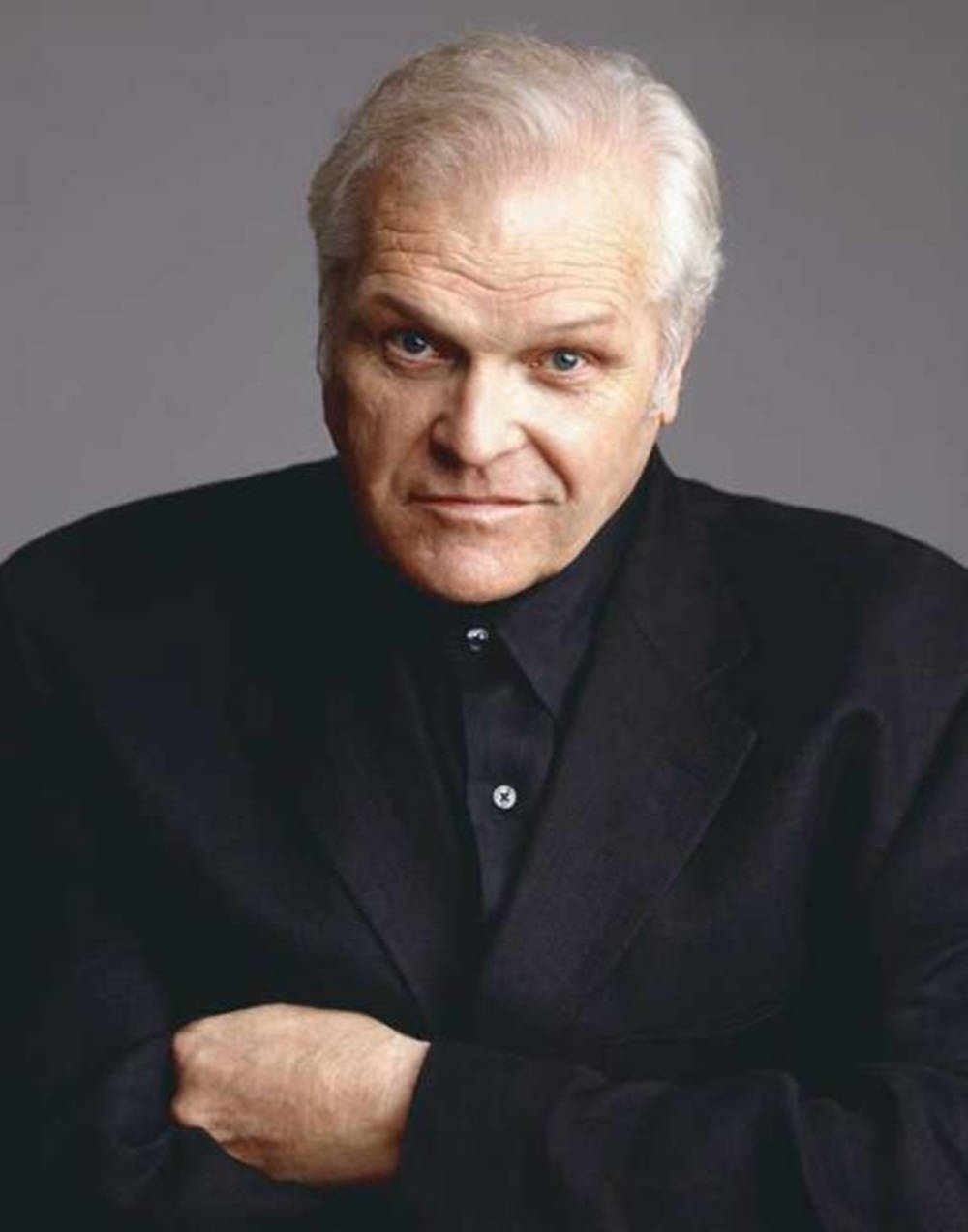 Brian Dennehy Portrait On Gray Background Wallpaper