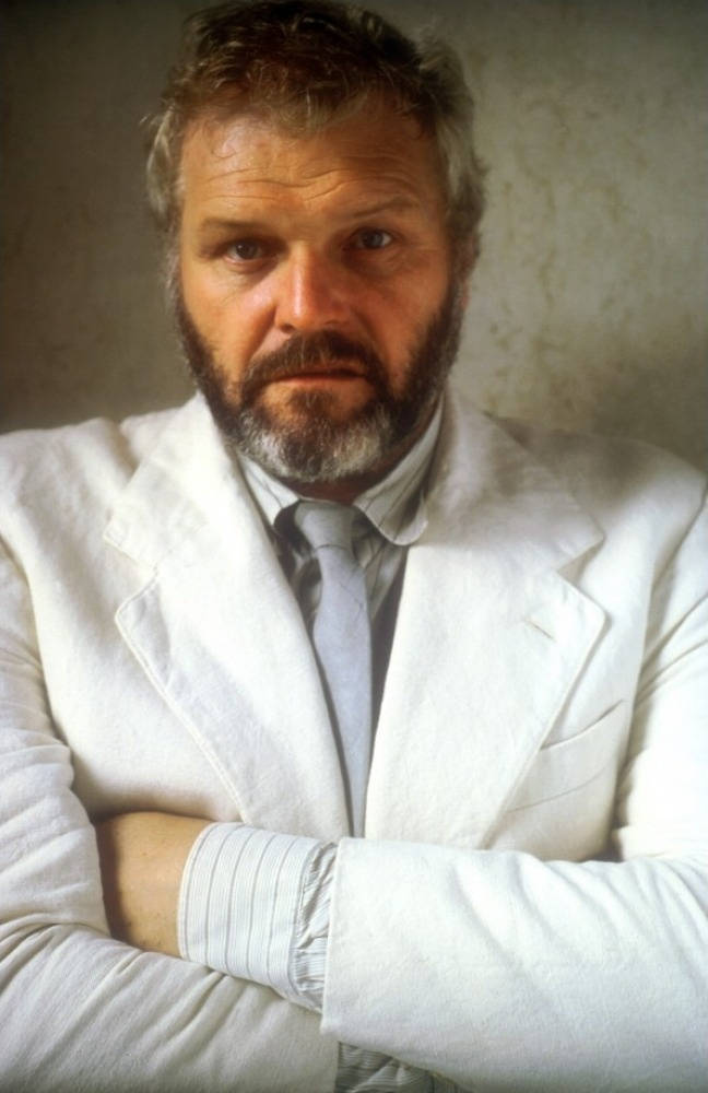 Brian Dennehy White Aesthetic Suit Wallpaper