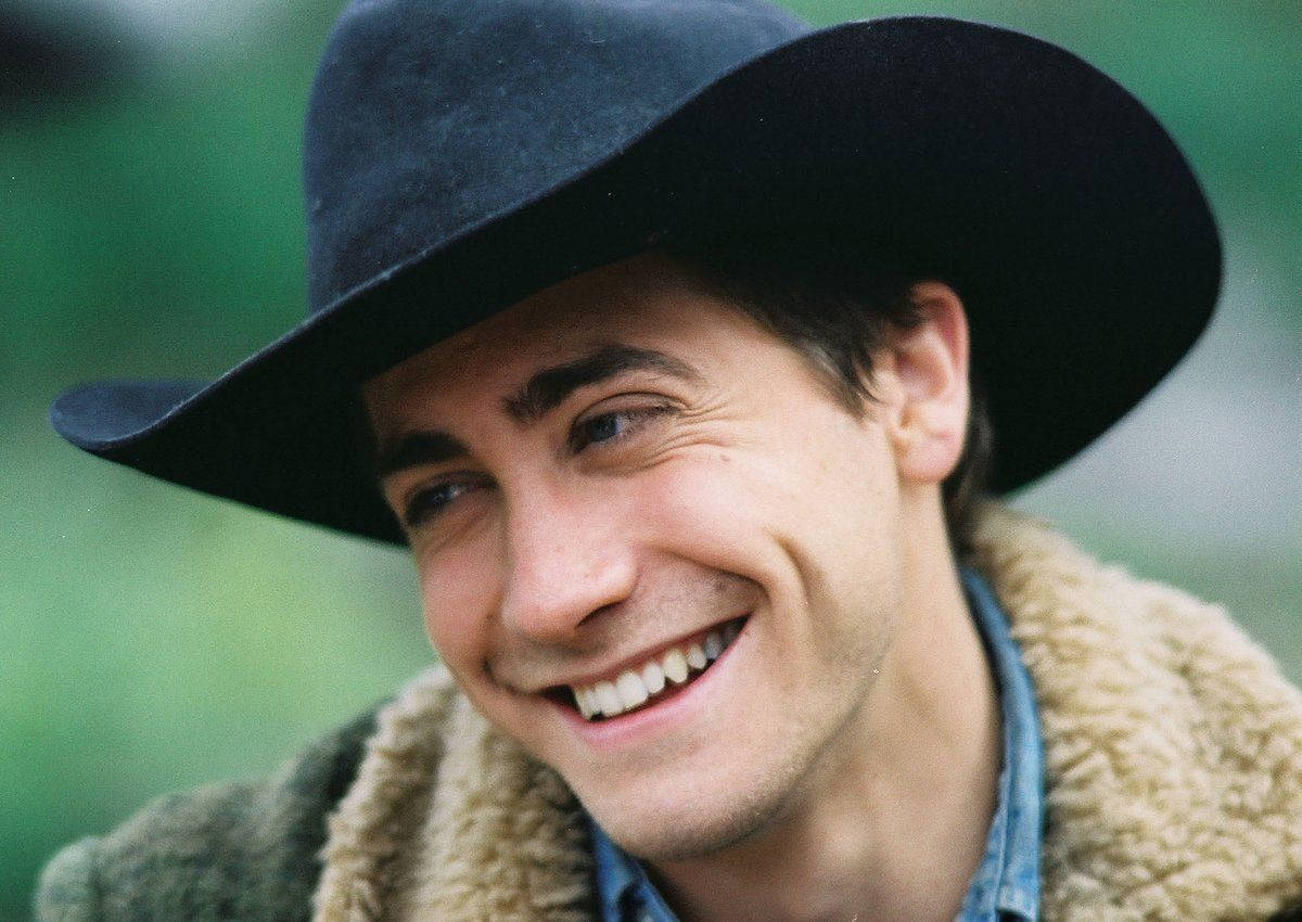 Brokeback Mountain Jake Gyllenhaal Smile Wallpaper