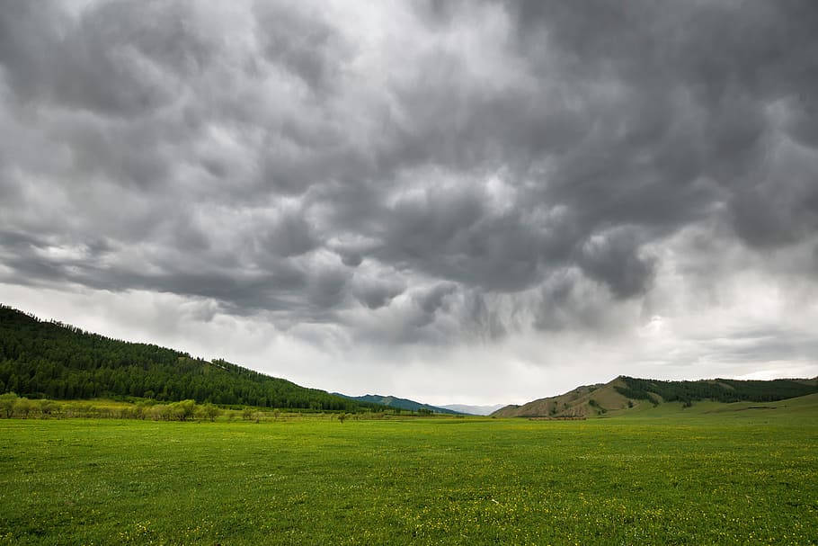 Brooding Skies In The Mongolias Wallpaper