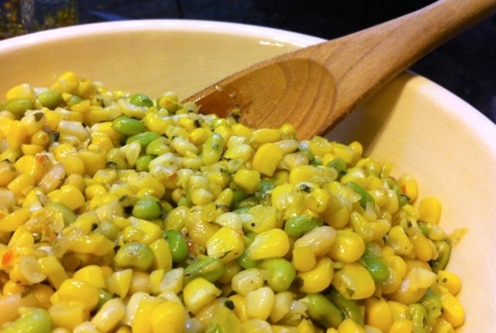 Buttered Peas And Corn In A Bowl Wallpaper