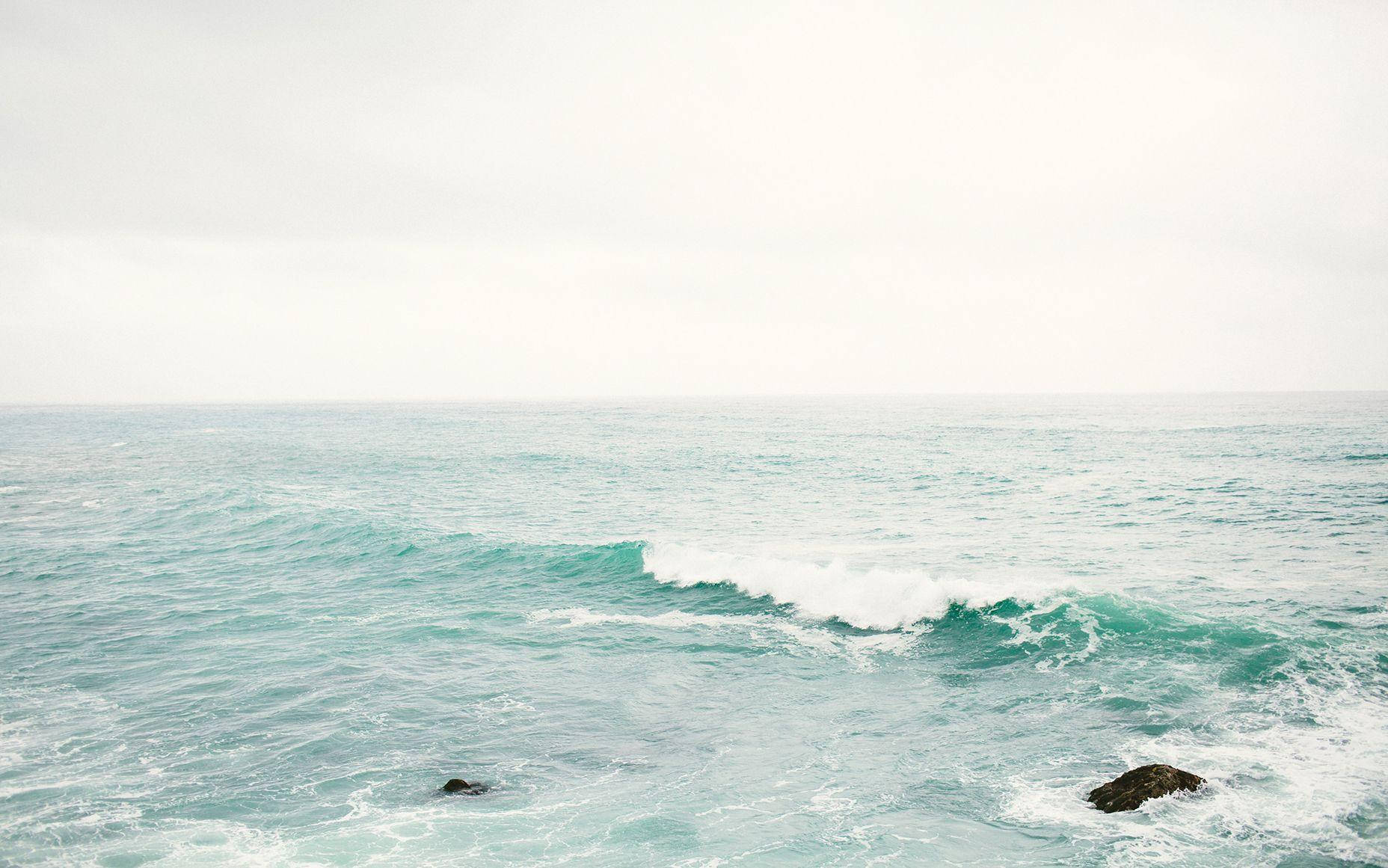 Calm Sea Waves Macbook Pro Aesthetic Wallpaper