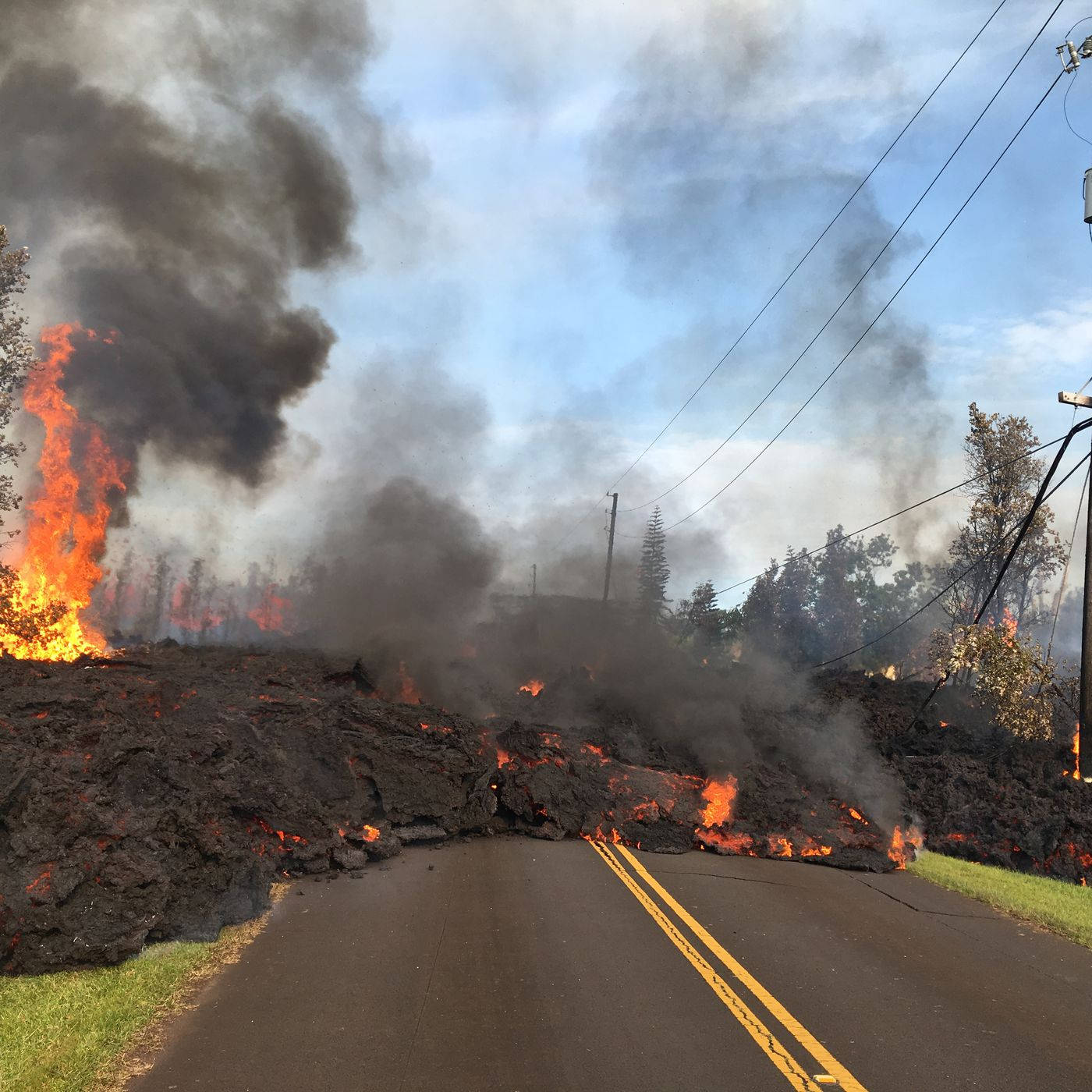 Caption: Enthralling Night View Of Kilauea Volcano Eruption Wallpaper