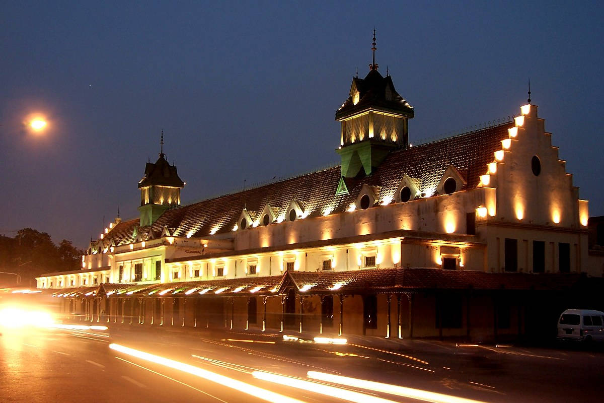 Caption: Night-time Splendor Of Lahore Hotels Wallpaper