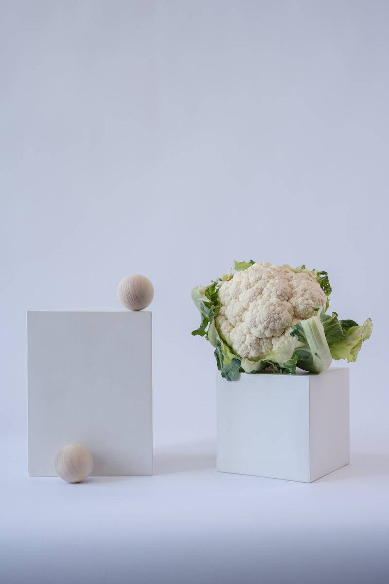 Captivating Fresh Cauliflower Up-close Wallpaper