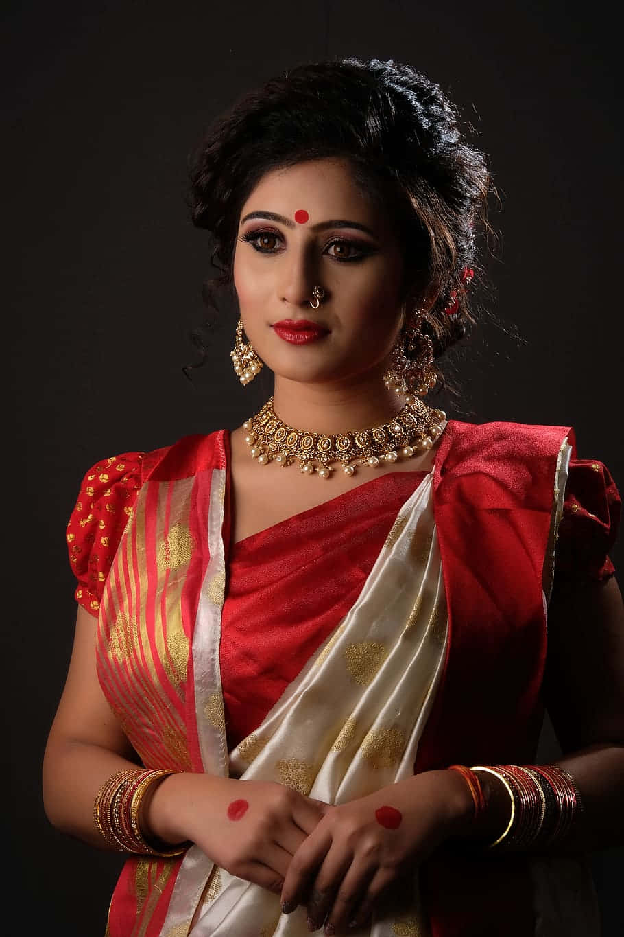 Captivating Indian Beauty In Red Wallpaper