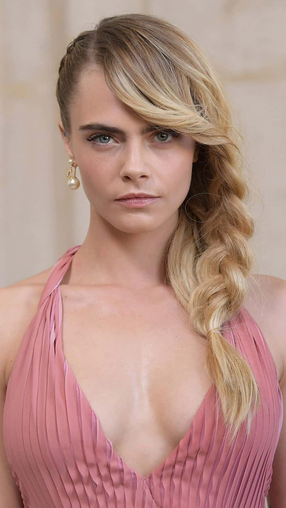 Cara Delevingne Cleavage Wallpaper