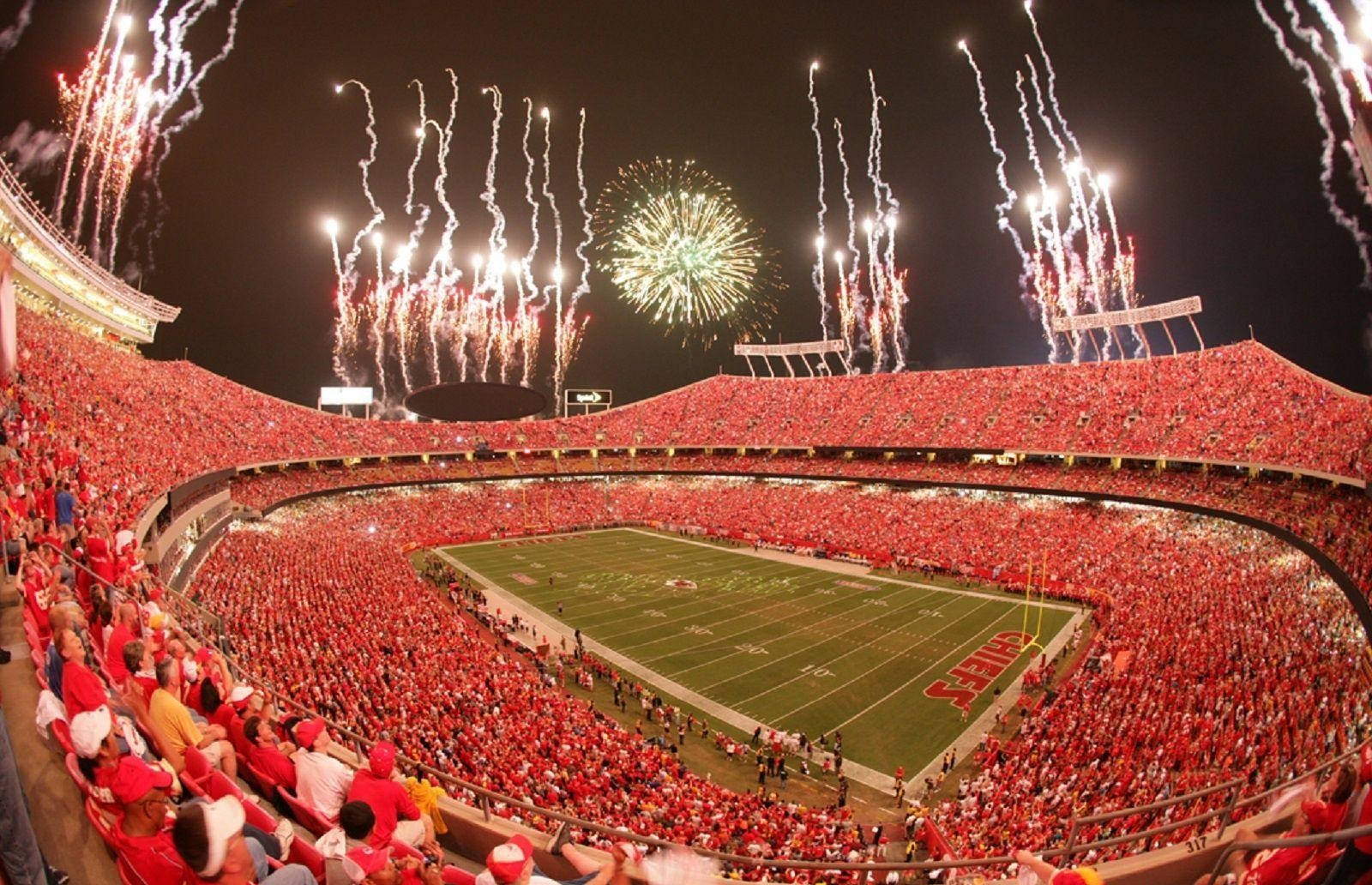 Celebrating The Chiefs At Arrowhead Stadium Wallpaper