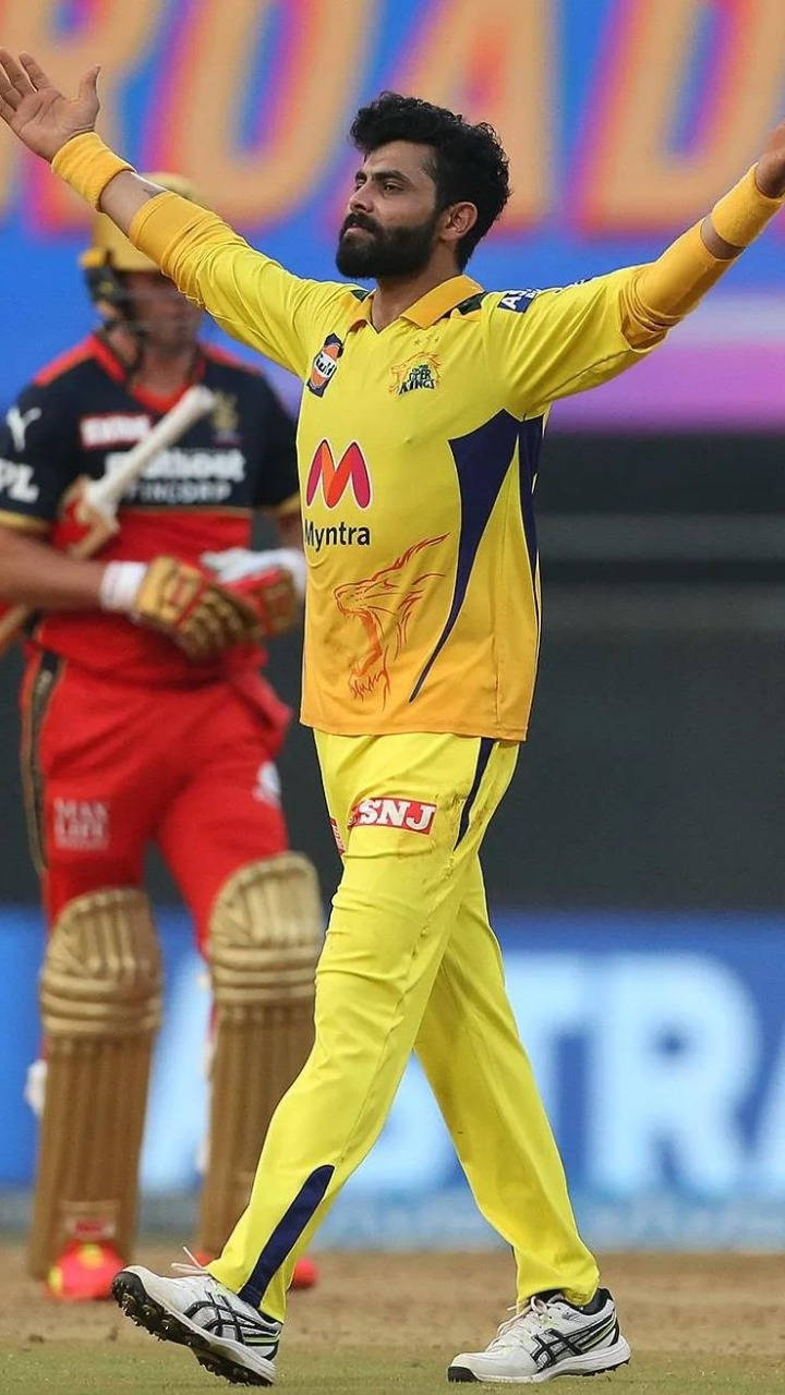 Chennai Super Kings Ravindra Jadeja With Arms Up Wallpaper