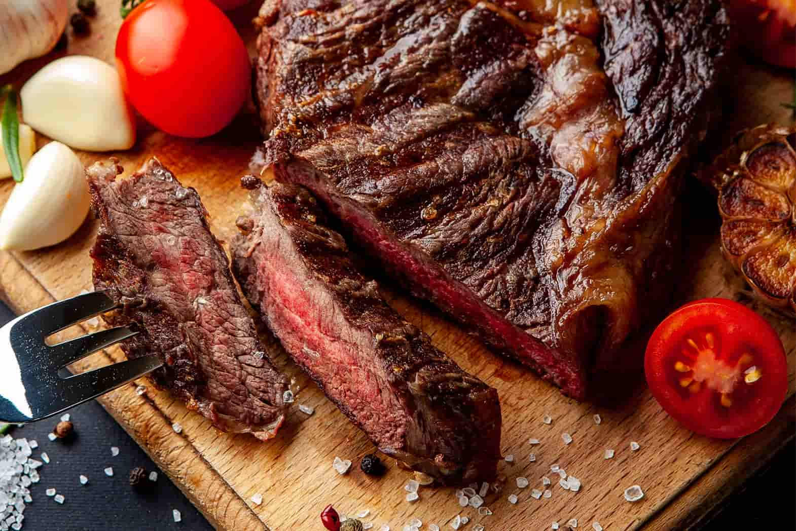 Churrasco On Chopping Board Wallpaper