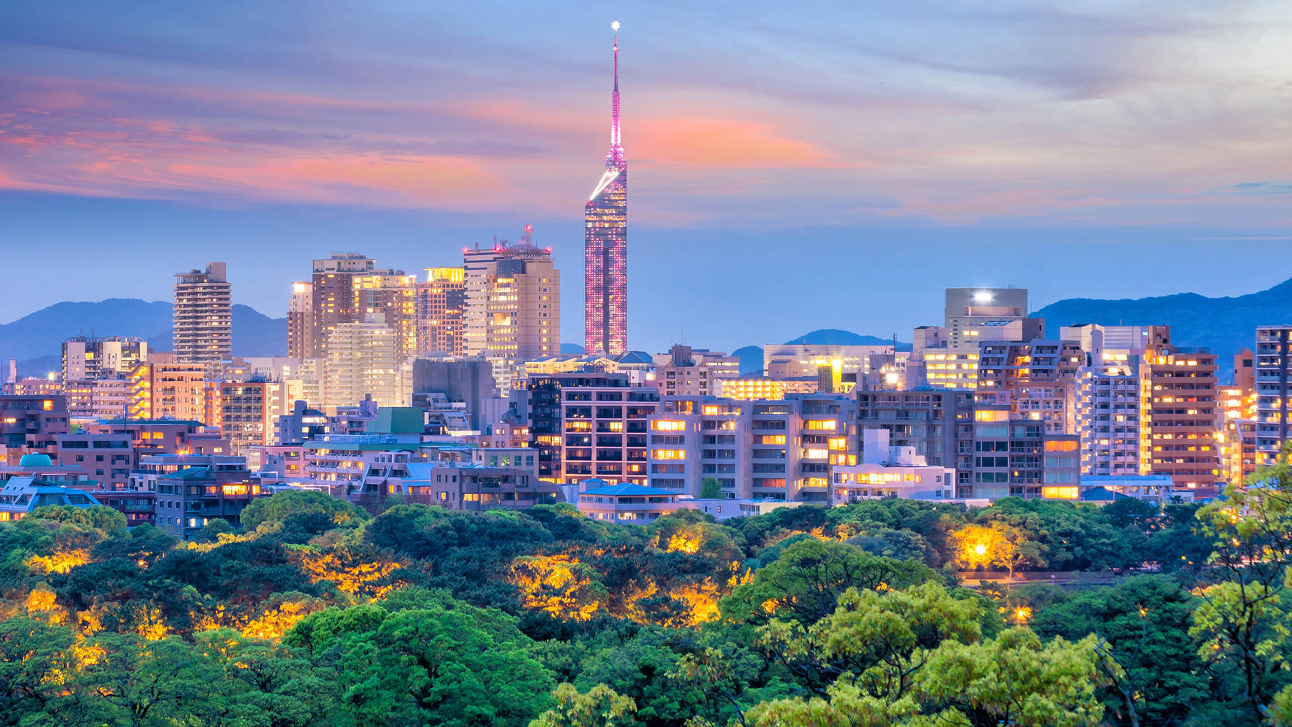 City View In Fukuoka Wallpaper