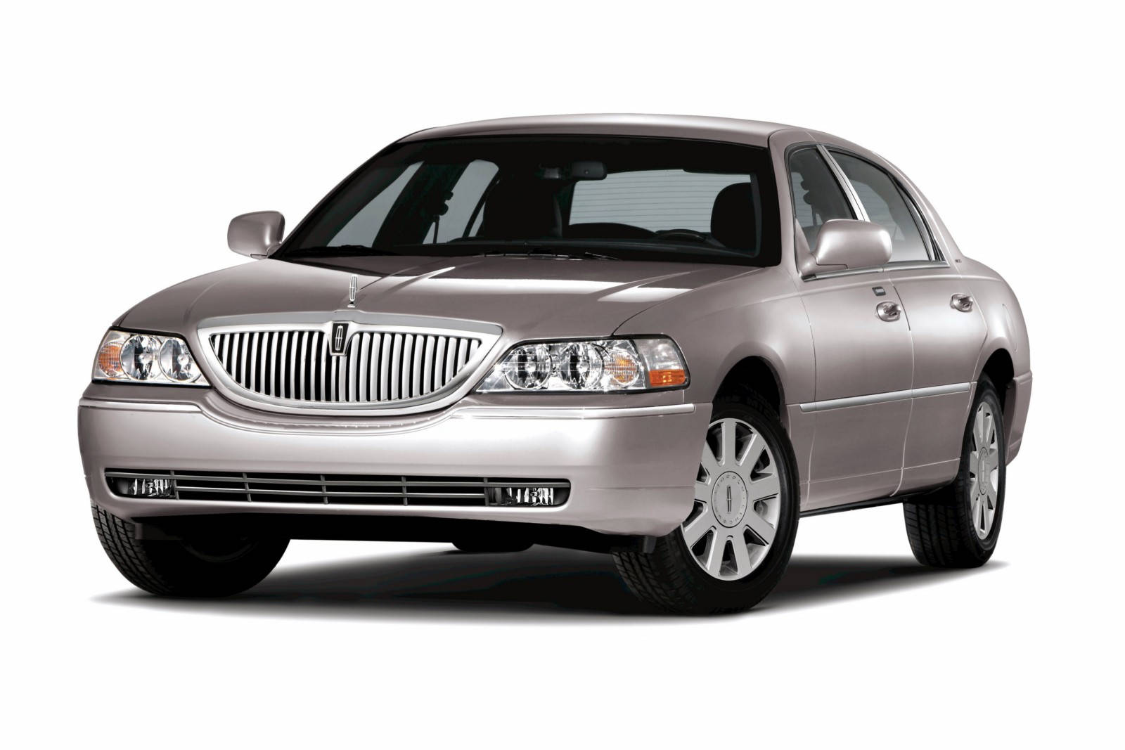 Classic Lincoln Town Car 2007 Model Wallpaper