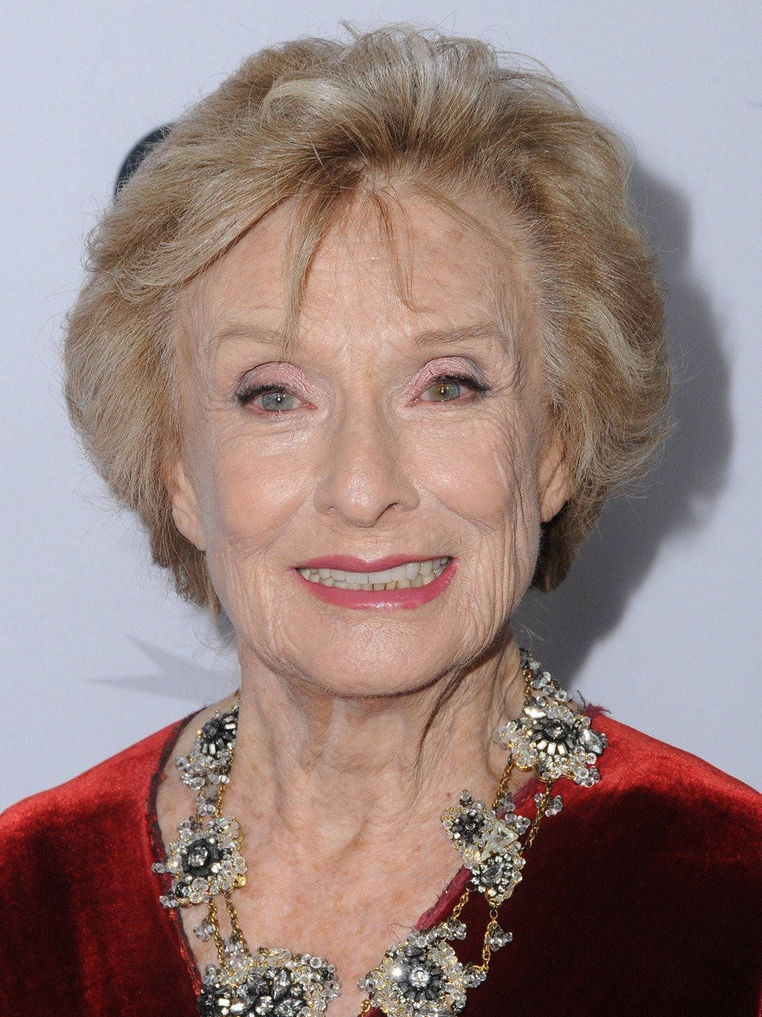 Cloris Leachman Afi Fest Red Carpet Wallpaper