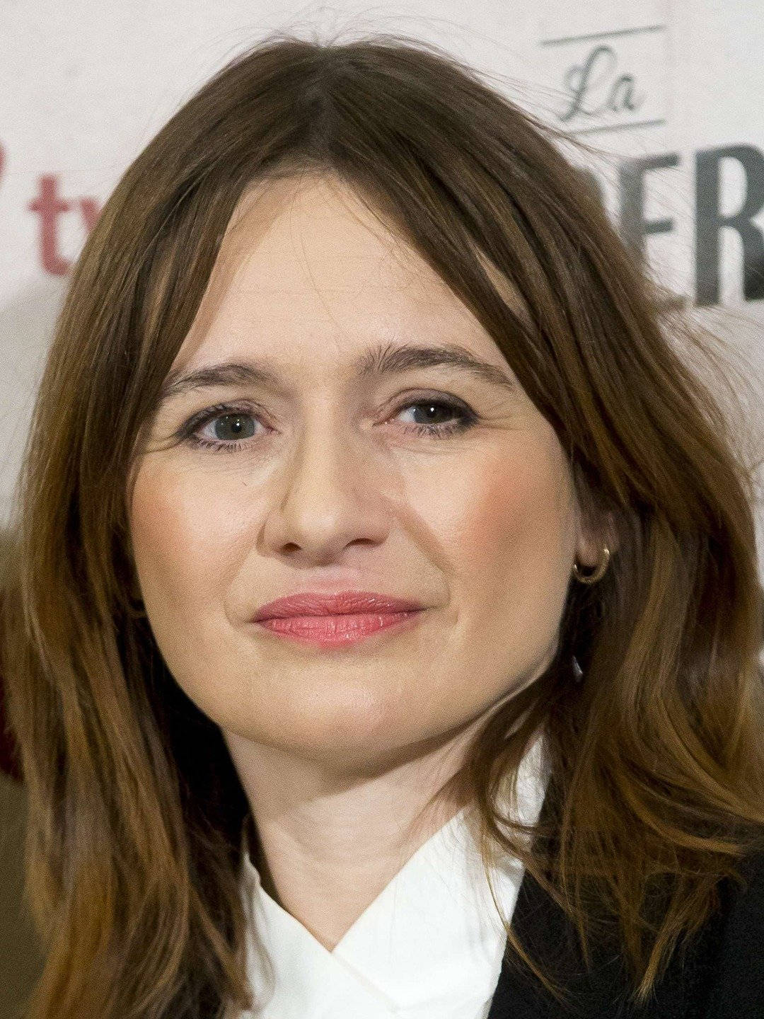 Close Up Emily Mortimer Wallpaper